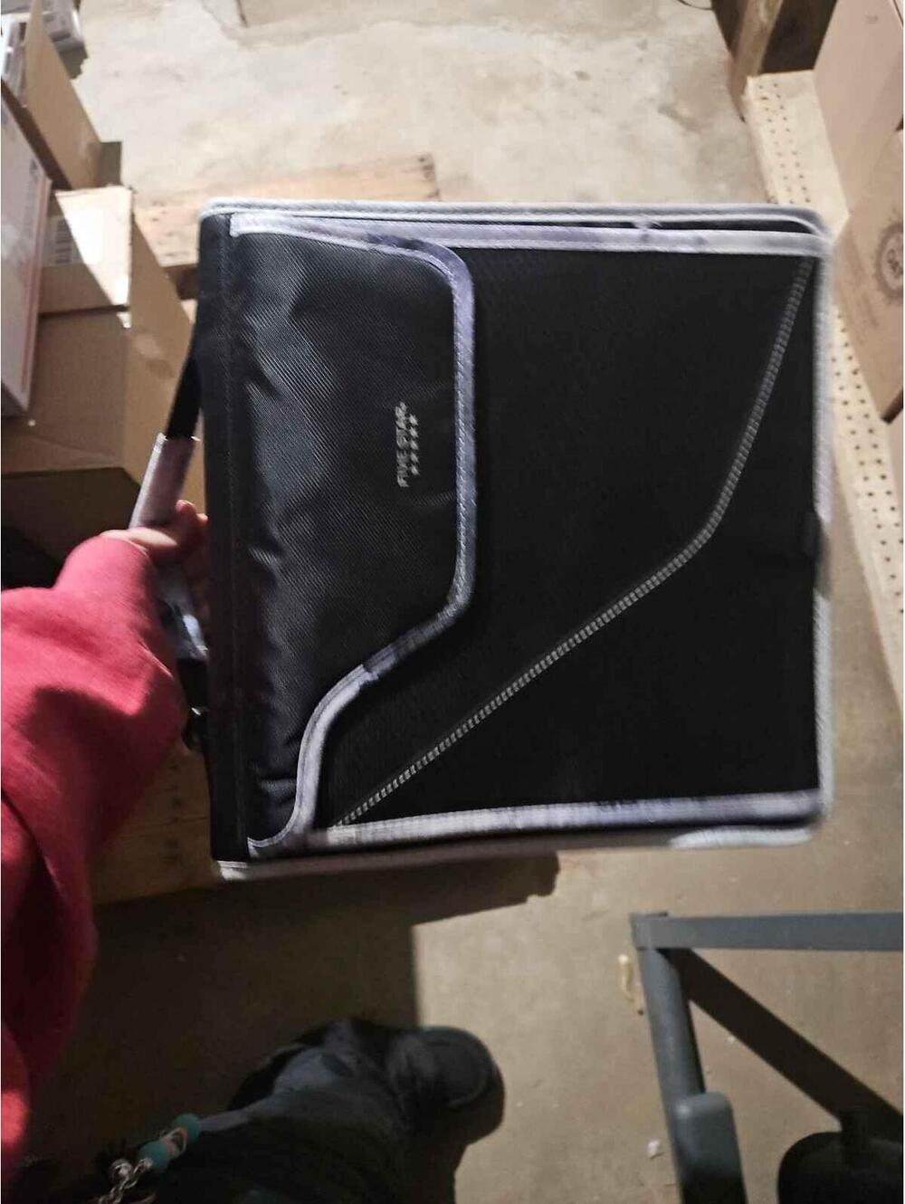 Five Star 2" Zipper Binder 3-Ring Black Expandable File Handle